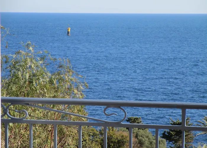 Villa Elisabeth Saint-raphael Saint-Raphaël